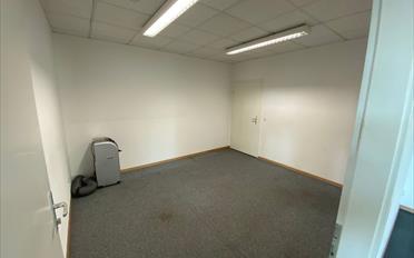 Office - image - 13