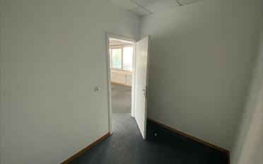 Office - image - 14