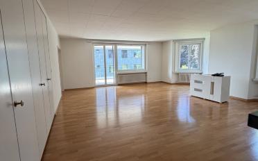 Apartment 4 rooms - image - 2