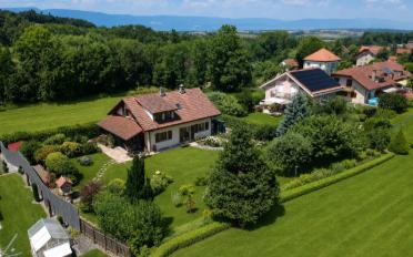 Einfamilienhaus 6.5 Zimmer - image - 1