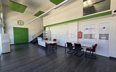 Office - image - 4