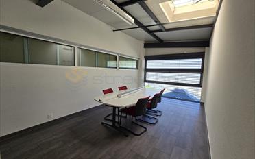 Office - image - 10