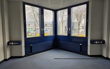 Office - image - 3