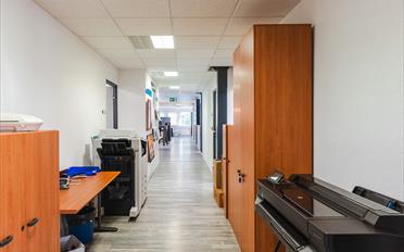 Office - image - 6