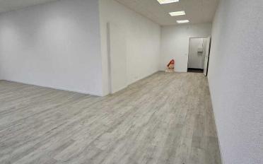Office - image - 4