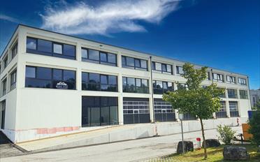 Commercial - image - 4
