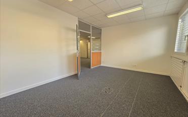 Office - image - 3