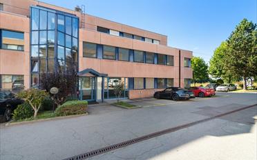 Office - image - 9