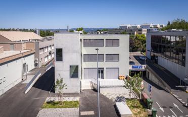 Office - image - 4