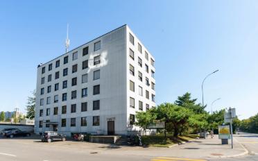 Office - image - 1