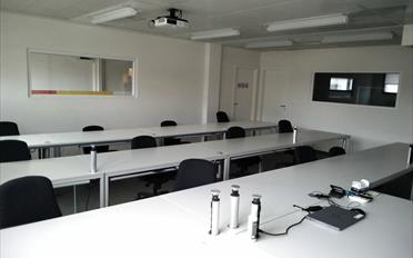 Office - image - 4