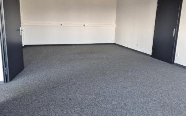 Office - image - 5