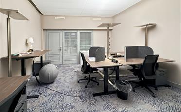 Office - image - 10