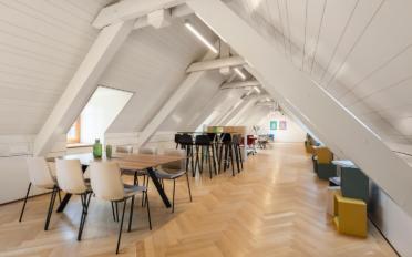 Office - image - 4