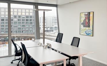 Office - image - 4