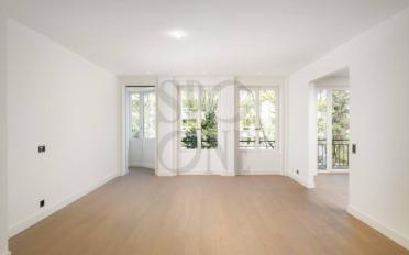 Apartment 8 rooms - image - 8