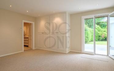 Single house 10 rooms - image - 9