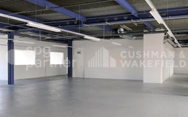 Commercial - image - 3
