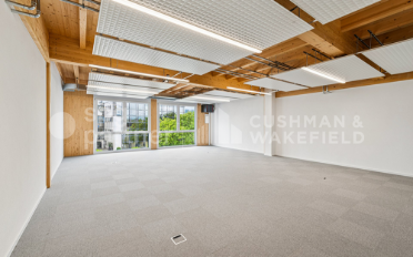 Commercial - image - 8