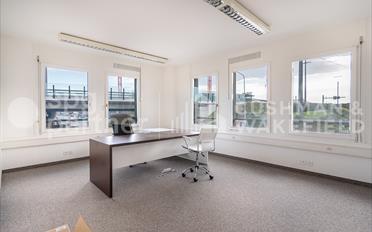 Bureau - image - 5