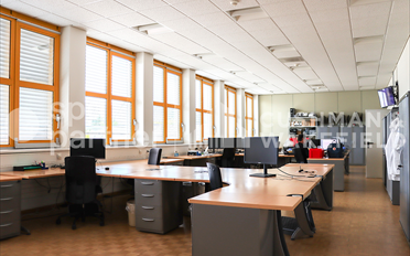 Office - image - 9