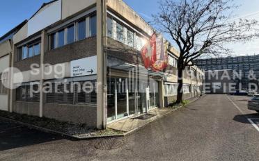 Commercial - image - 4