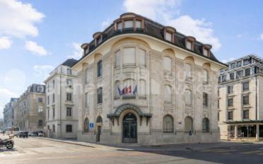 Commercial - image - 1