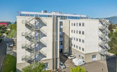 Commercial - image - 4