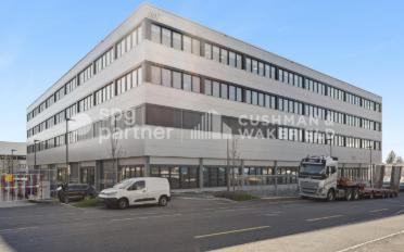 Commercial - image - 13
