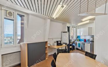 Bureau - image - 12