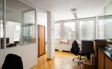 Office - image - 9