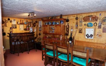 Villa - image - 9