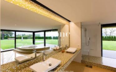 Single house 10.5 rooms - image - 8