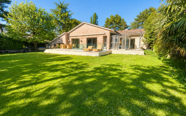 Maison contiguë 8 pièces - image - 1
