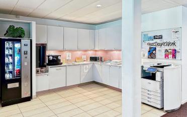 Office - image - 6