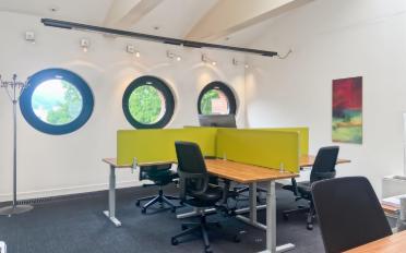 Office - image - 1
