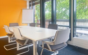 Office - image - 9