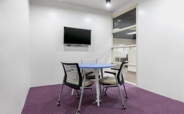 Office - image - 4