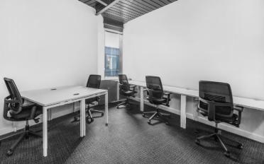 Office - image - 4