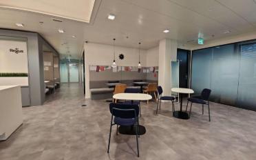 Office - image - 6