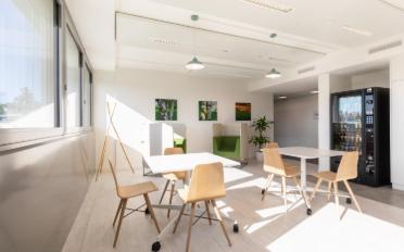Bureau - image - 9