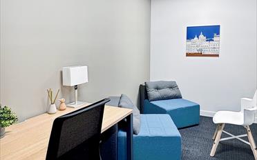 Bureau - image - 1
