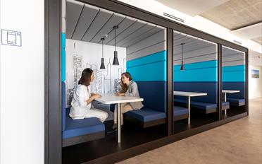 Bureau - image - 1
