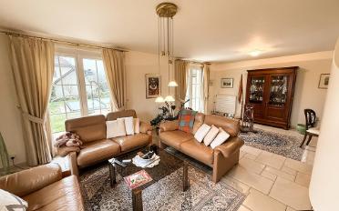 Villa 8 pièces - image - 2