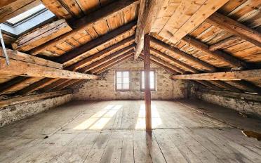 Residential building 5 rooms - image - 1