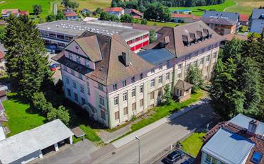 Mixed use property - image - 1