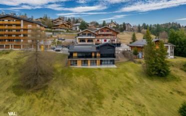 Villa 5.5 Zimmer - image - 1