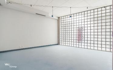 Commercial - image - 9