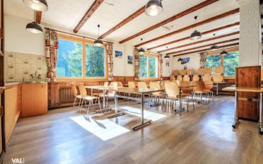 Immeuble résidentiel 22 pièces - image - 10