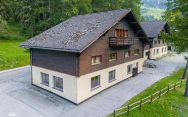 Immeuble résidentiel 22 pièces - image - 13